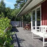 Feriehus 3 Bedroom Beautiful In Nexo *