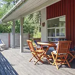 3 Bedroom Beautiful In Nexo Feriehus Vester Somarken