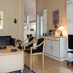 3 Bedroom Beautiful In Nexo Feriehus Vester Somarken