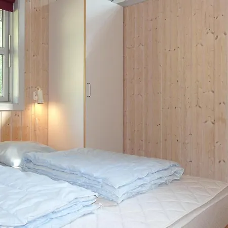 3 Bedroom Beautiful In Nexo Сasa de vacaciones Vester Somarken