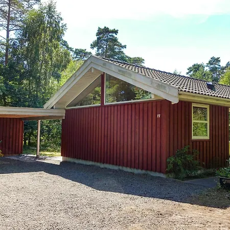 3 Bedroom Beautiful In Nexo Vester Somarken