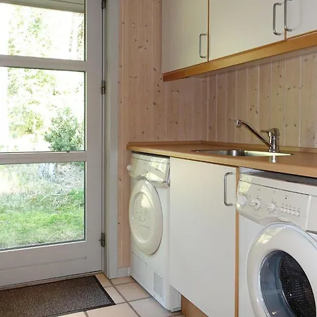 Сasa de vacaciones 3 Bedroom Beautiful In Nexo Vester Somarken